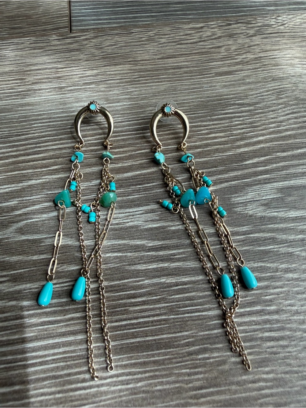 Jessica Simpson Turquoise and Gold Dangle Earrings